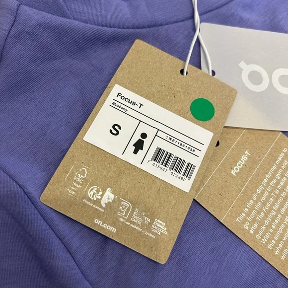 NWT WOMENS ON CLOUD Running Focus-T T-shirt Top Short Sleeve Blueberry - Picture 4 of 8
